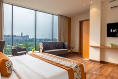 Saltstayz Autograph - Advant & Sector 144