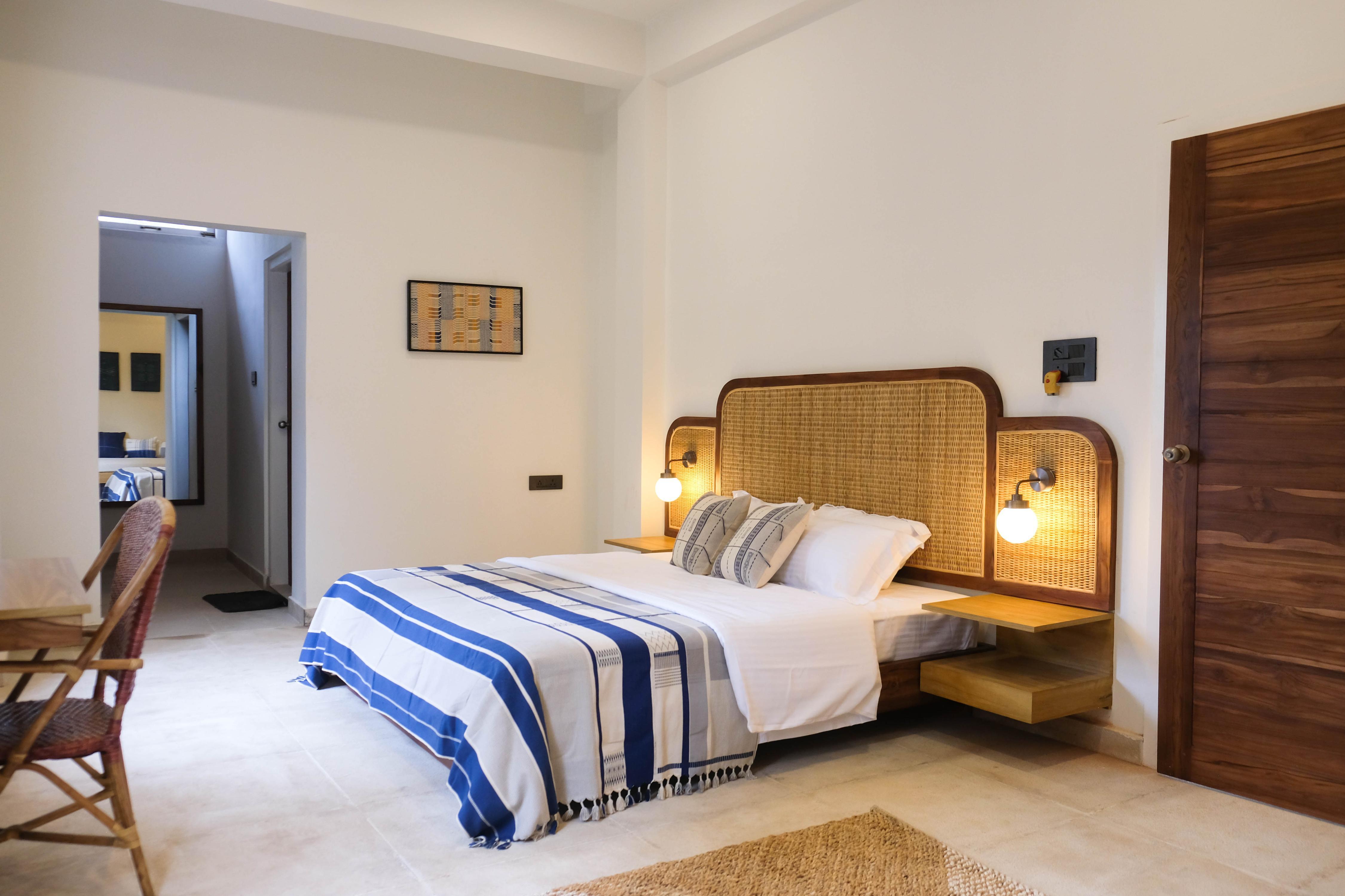Heirloom Naga Centre Guest House 10 Minutes Drive From Airport.