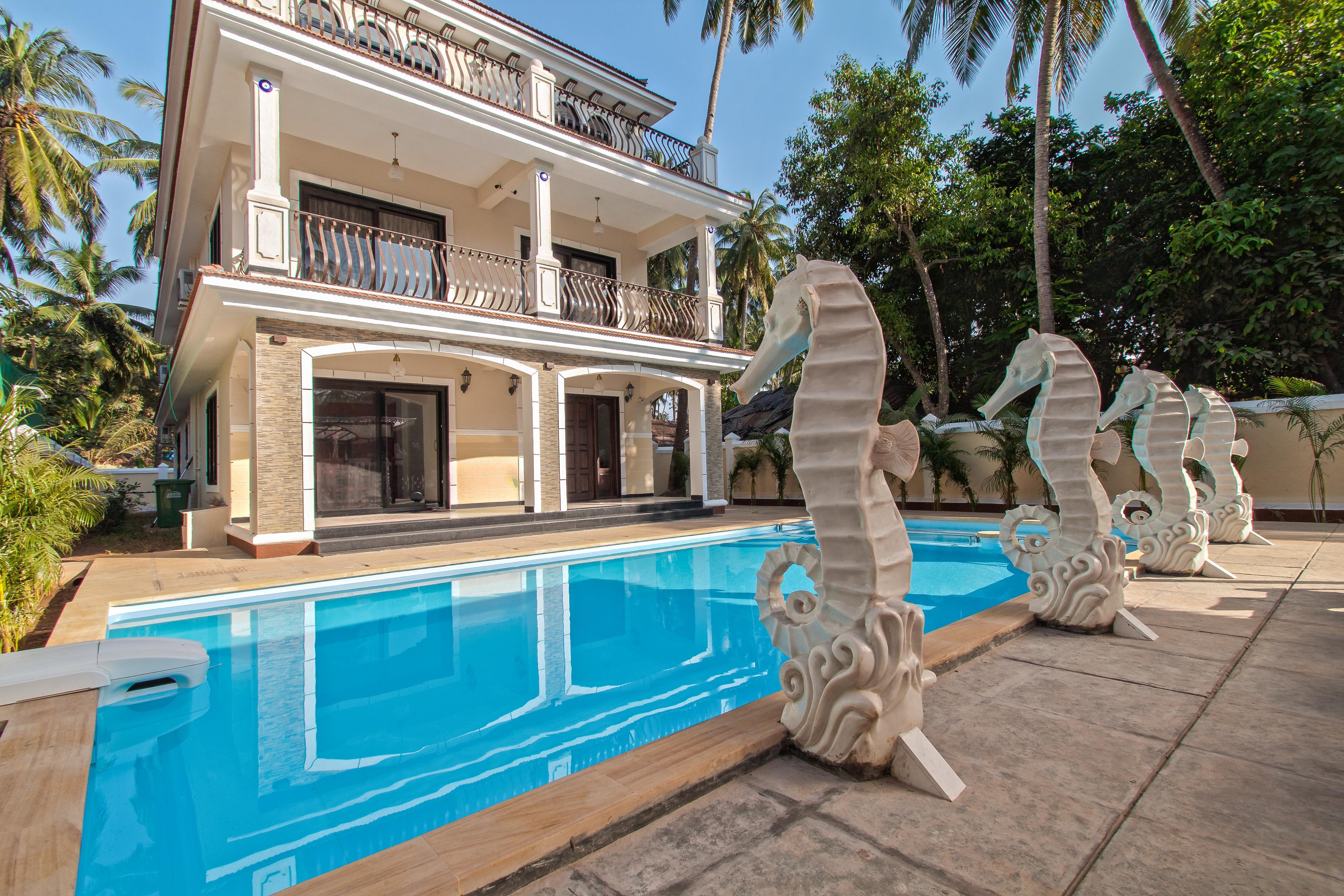 Spacious 7BHK Villa | 700m from Beach | kids zone & Pvt Pool - Tap to explore photos