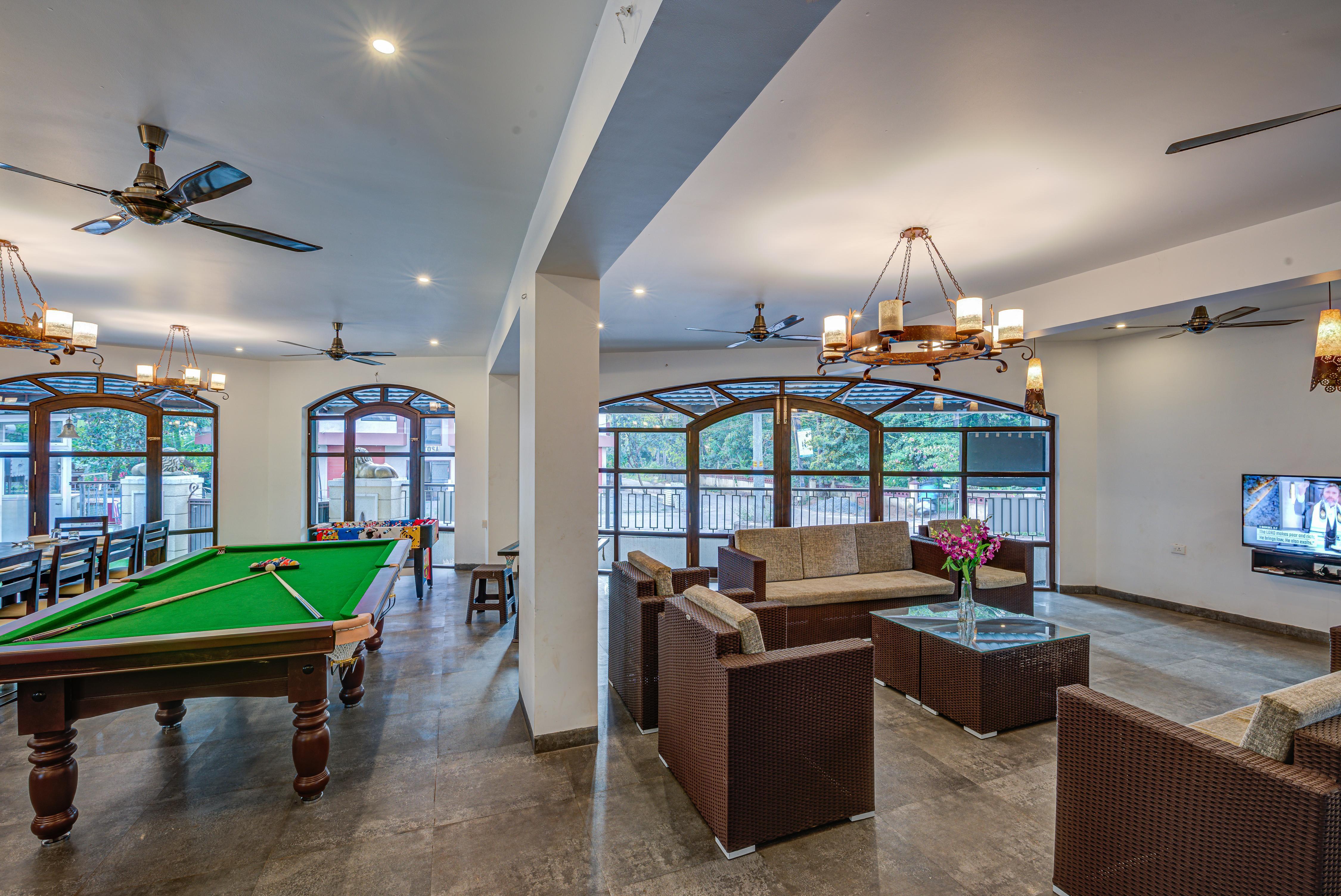 16BHK Party Villa | 700m from Beach | Pvt Pool & Lawn - Tap to explore photos