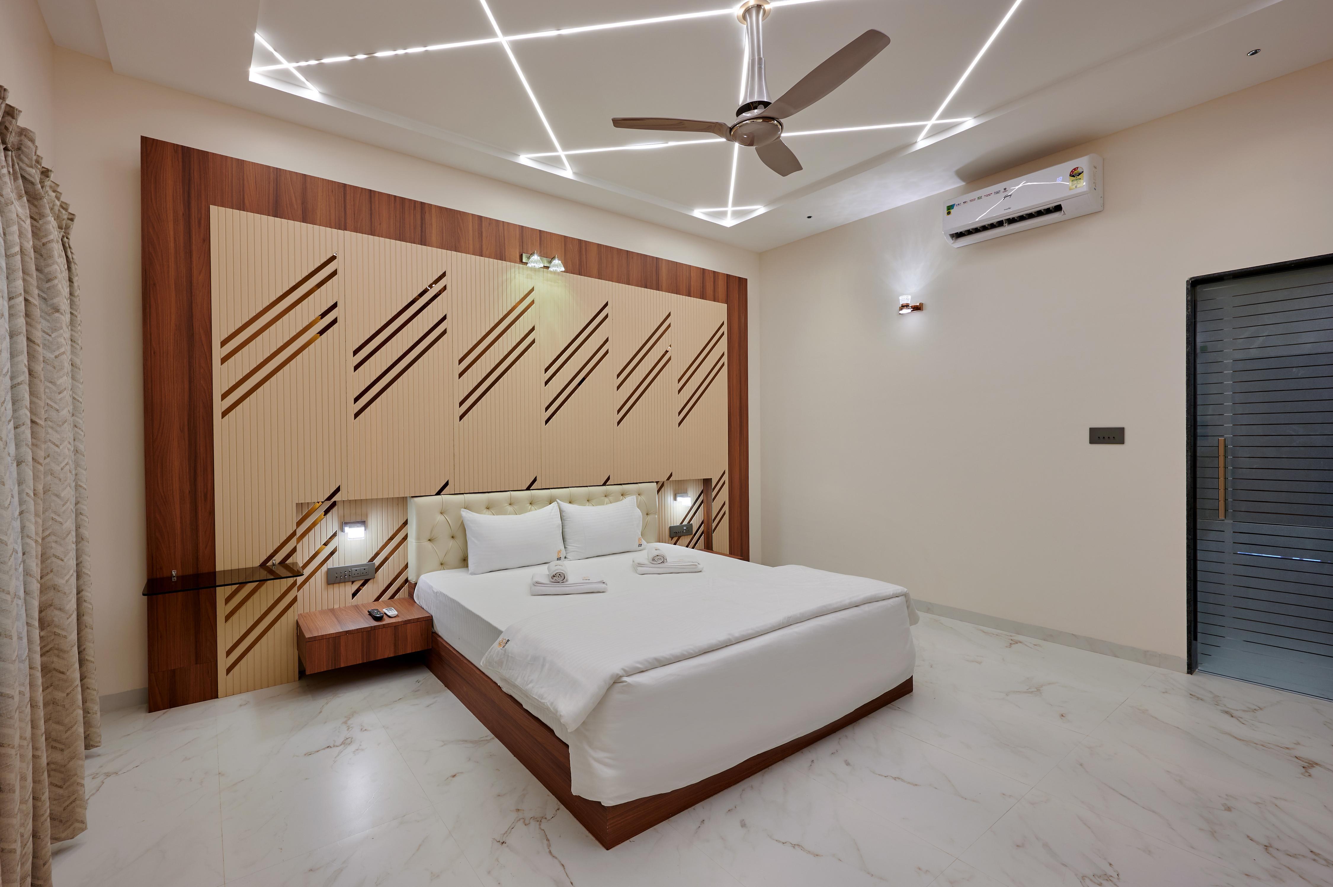 Tatvam Resort - Tap to explore photos
