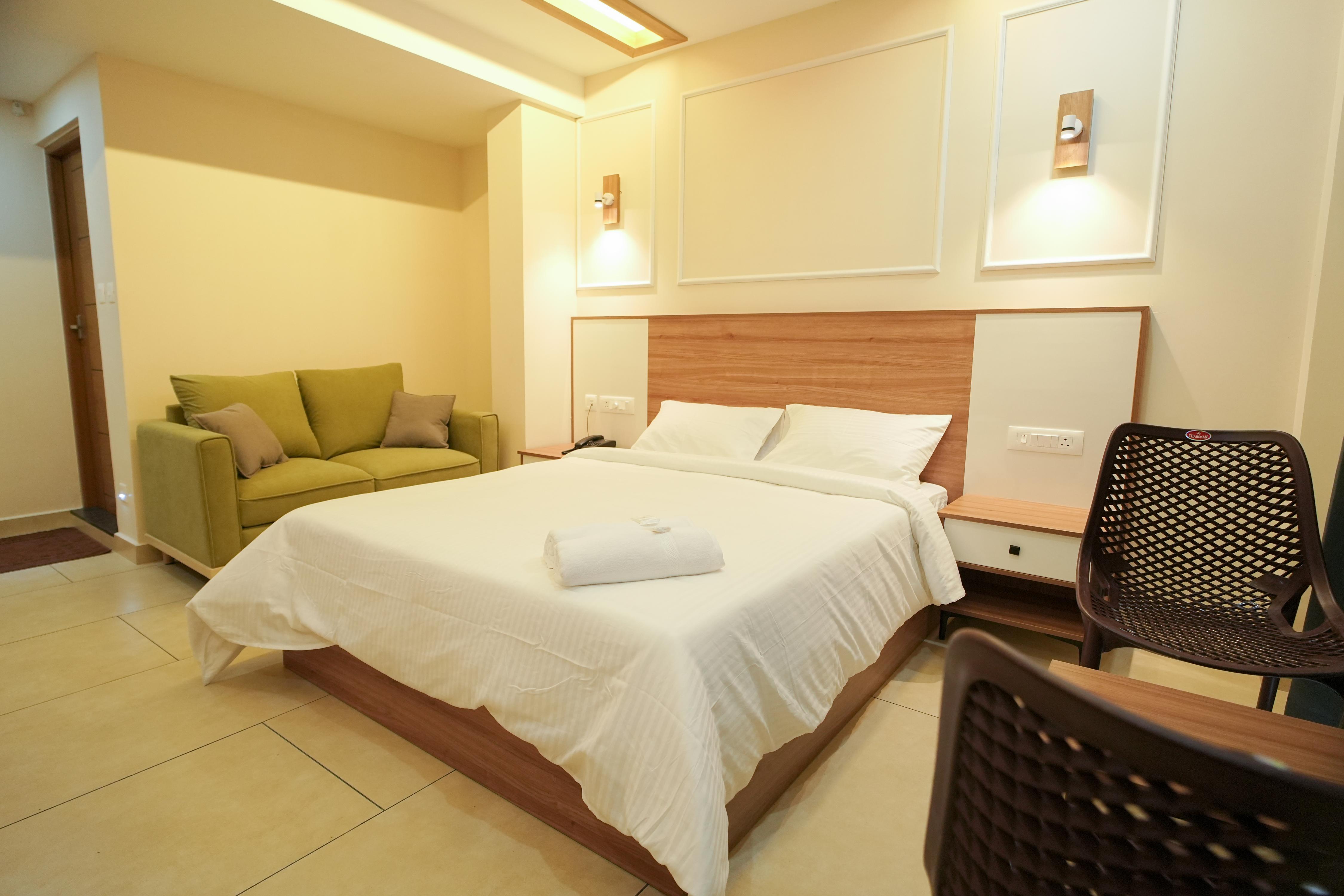 AR SUITES Room Type - Superior Room With Balcony