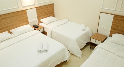 AR SUITES Room Type - Family Suite with Balcony