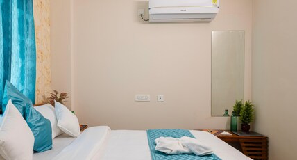 Hotel Southern Suites - Tirupathi(Near APSRTC Bus Stand) Room Type - Premium Room (AC) - Best Rate Hotel Southern Suites - Tirupathi(Near APSRTC Bus Stand) Room Type - Premium Room (AC) - Best Rate