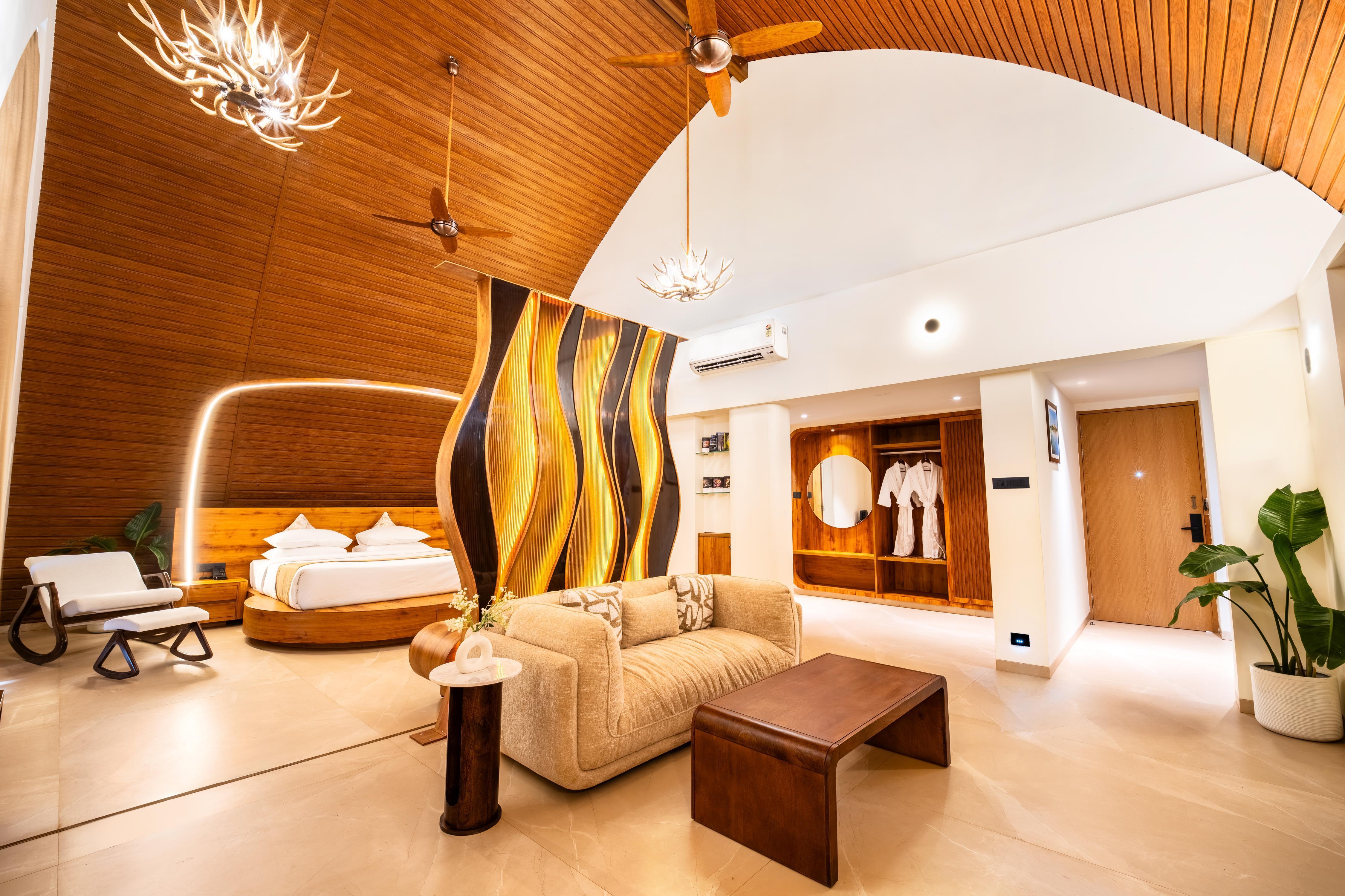 ARK Lake Resort Room Type - Royal Suite with Jacuzzi