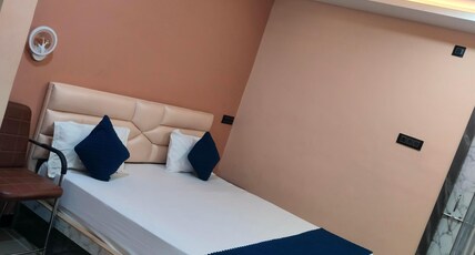 HOTEL HM GRAND Room Type - STANDARD ROOM WITH DOUBLE BED ( FOR SINGLE STAY )