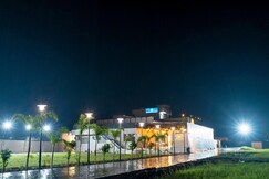 The 7th Heaven Resort