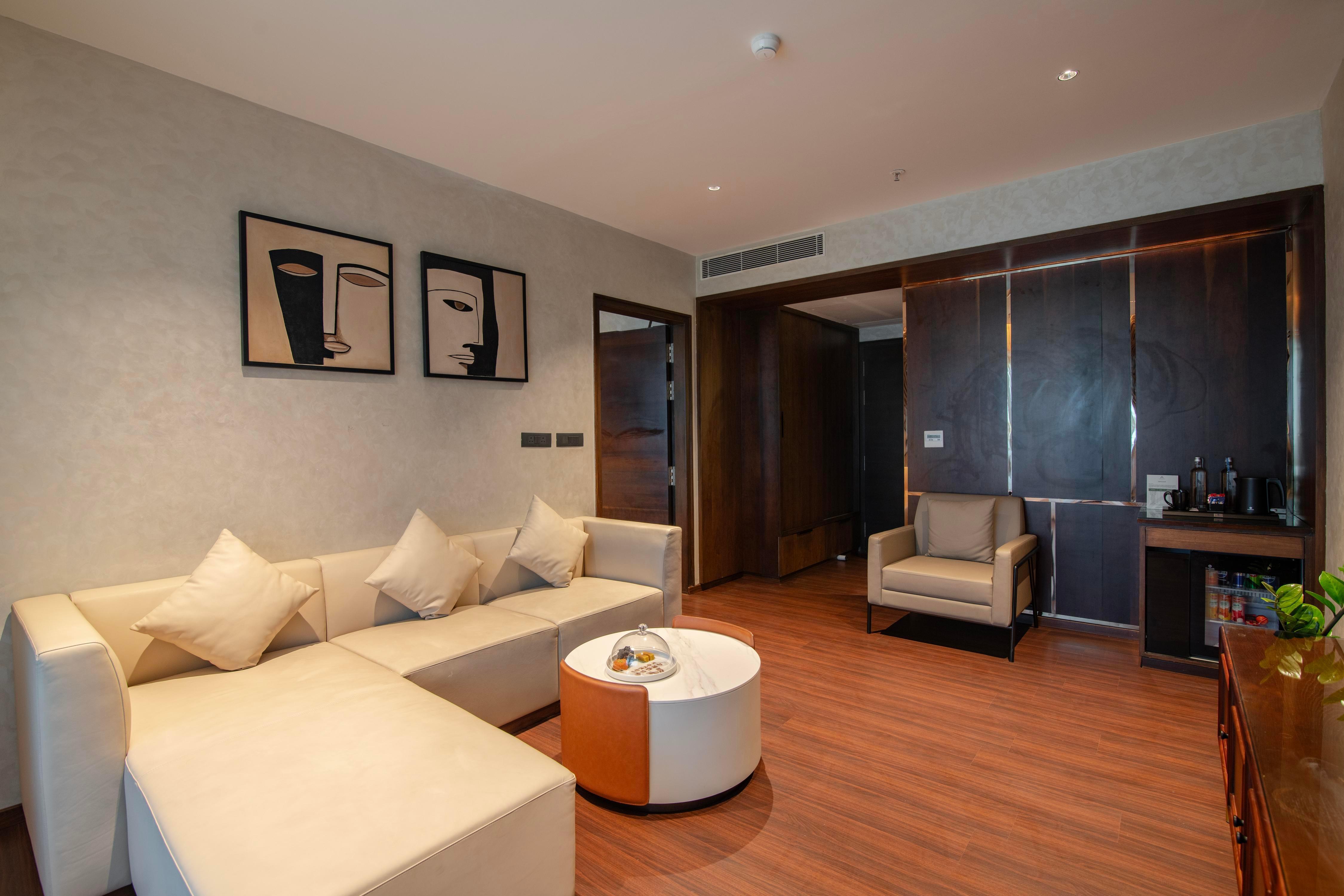 Arcor Hotel Mysuru Room Type - Suite Room With Balcony