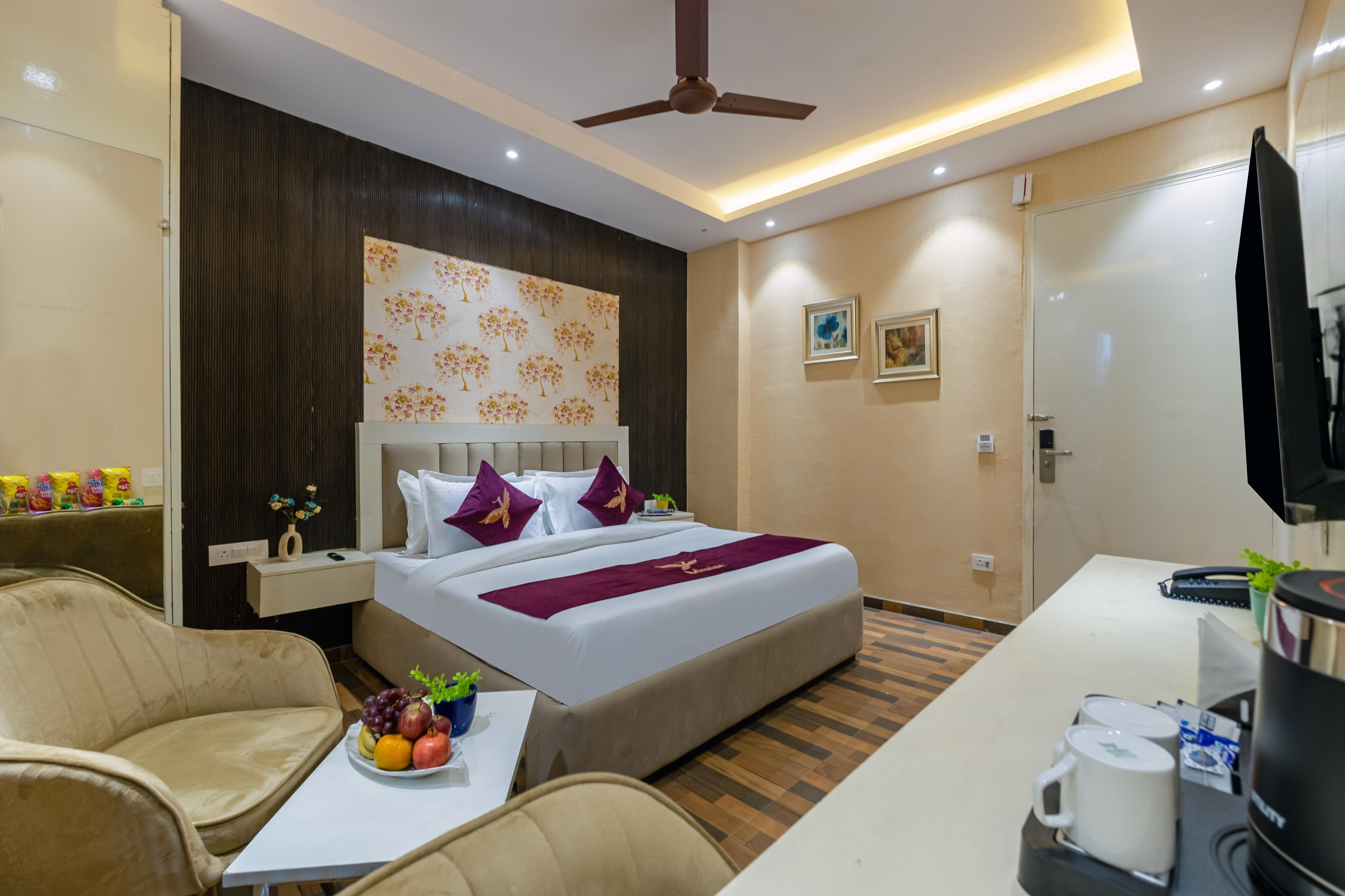 Hotel Ginger Plaza by ASPL Room Type - Deluxe Room