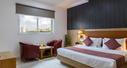 Hotel Corporate suite Delhi Airport Room Type - Deluxe Double Room Hotel Corporate suite Delhi Airport Room Type - Deluxe Double Room