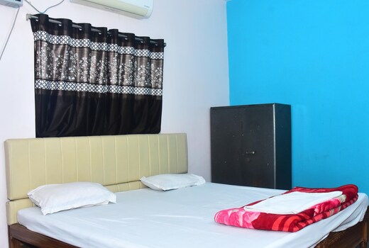 AAKARSH HILL VIEW HOTEL