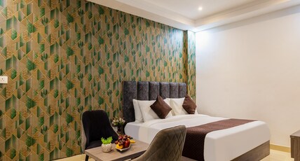 Accent Park (Opp. Barclays 62) Room Type - Deluxe AC Room with King Bed Accent Park (Opp. Barclays 62) Room Type - Deluxe AC Room with King Bed