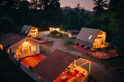 Lolo's by Raho: Loft Stay in Coorg