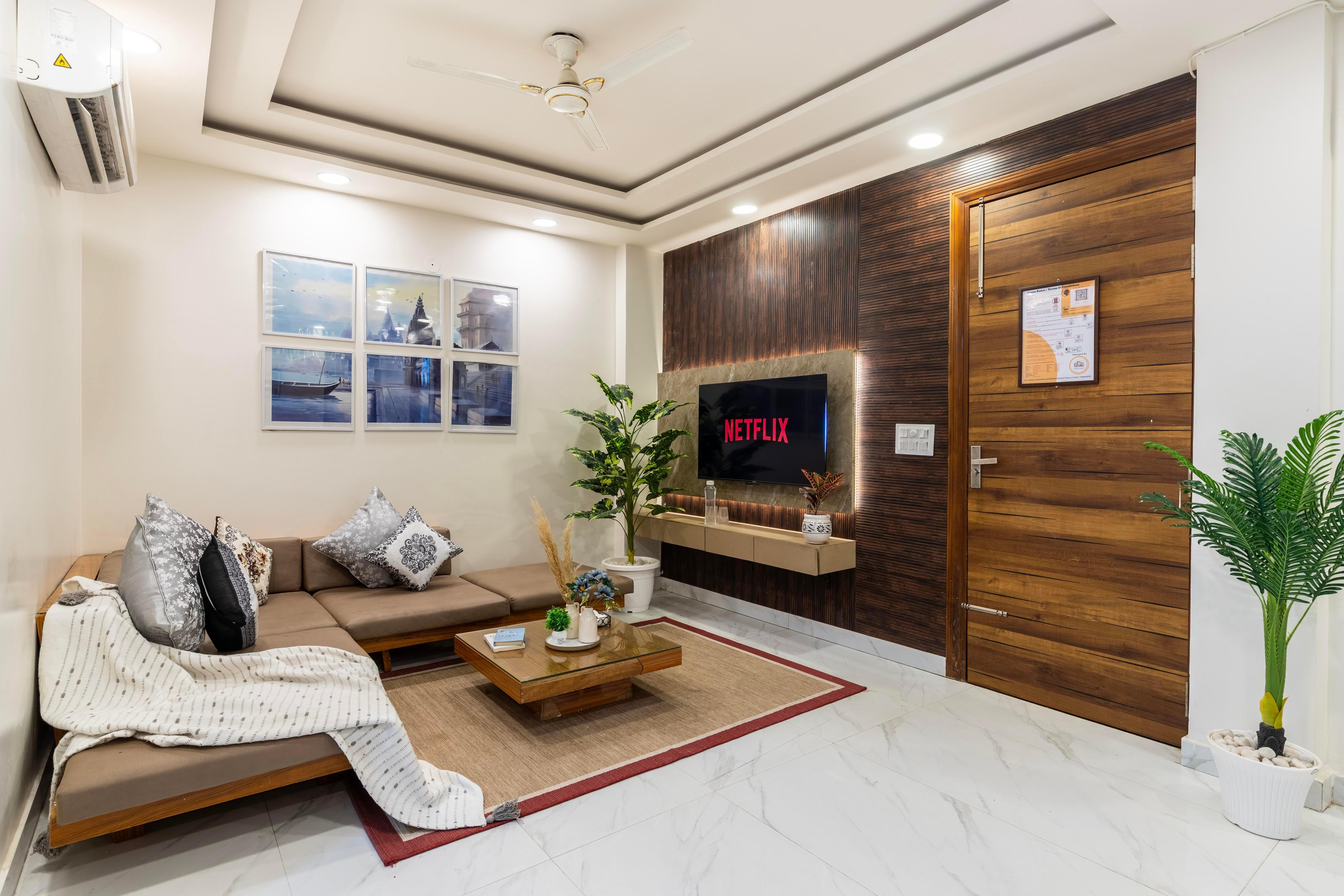 Peacefulhuts Luxury 3BHK - Tap to explore photos
