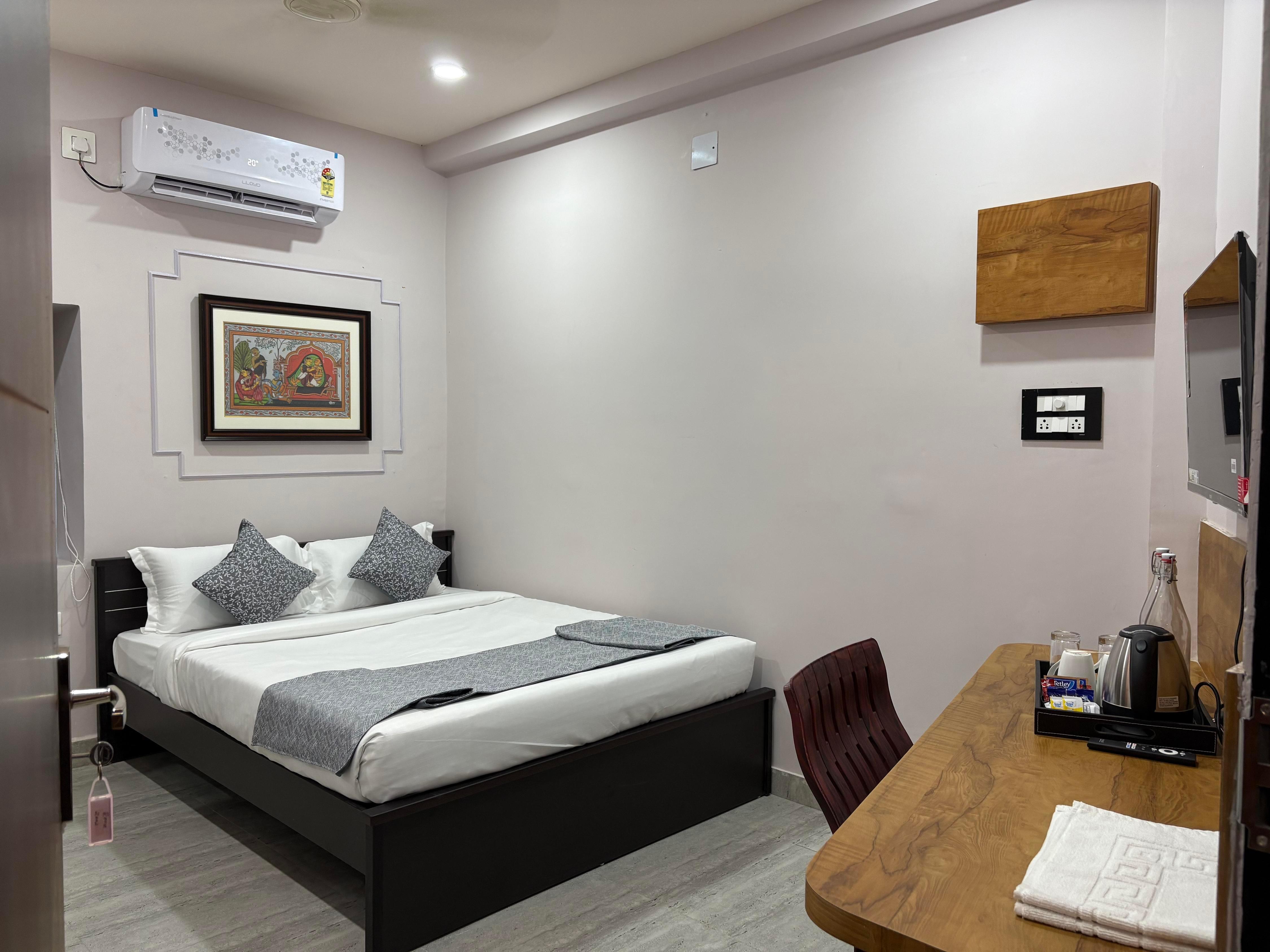 Bestaay- A Boutique Hotel (Near INFOCITY and KIIT). - Tap to explore photos
