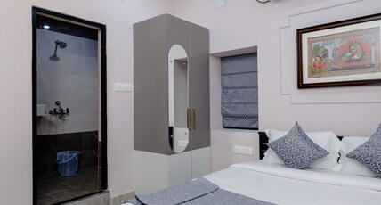 Bestaay- A Boutique Hotel (Near INFOCITY and KIIT). Room Type - DELUXE ROOM