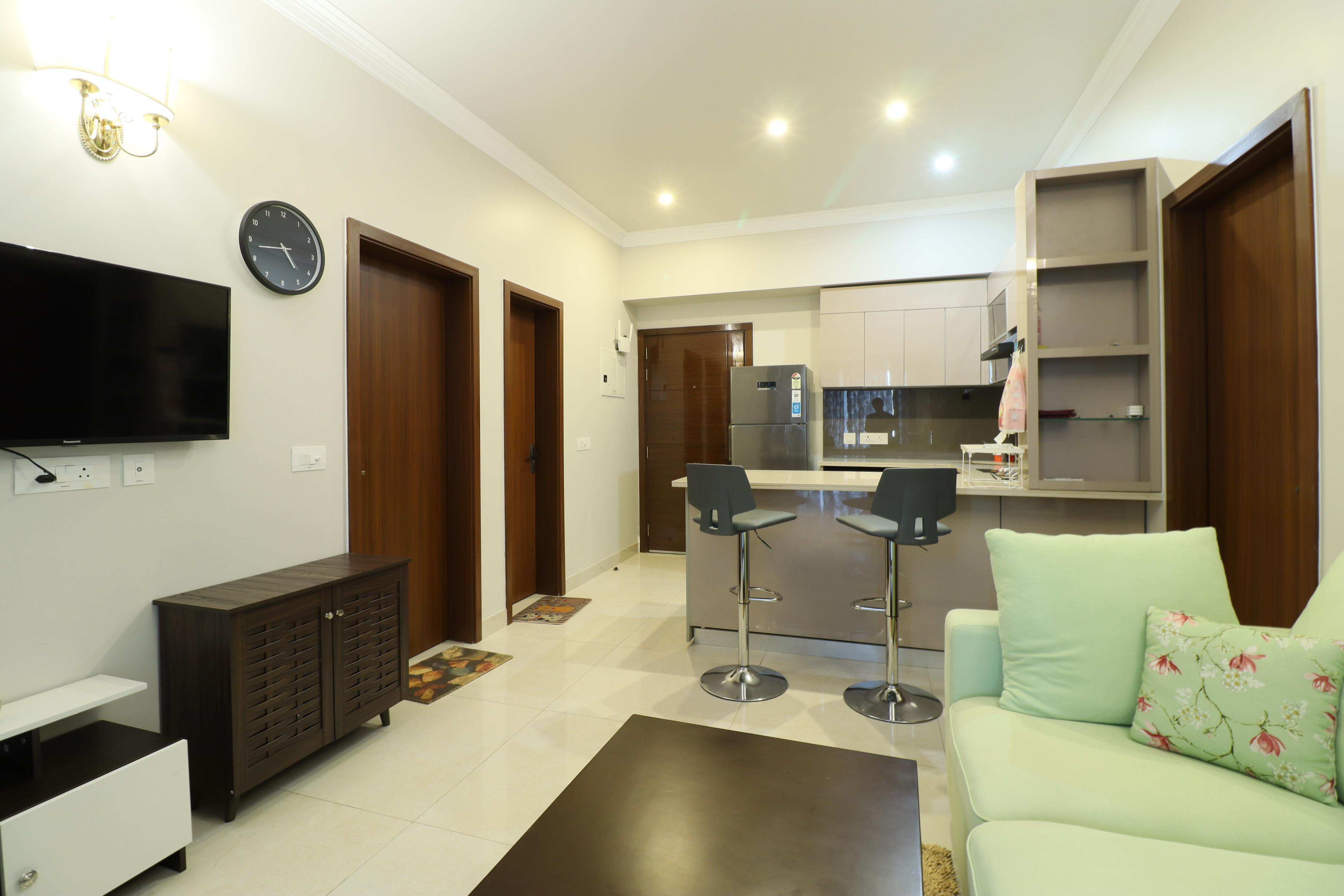 Central Park 2BR Apt Near Gurugram Wid pool Access - Tap to explore photos