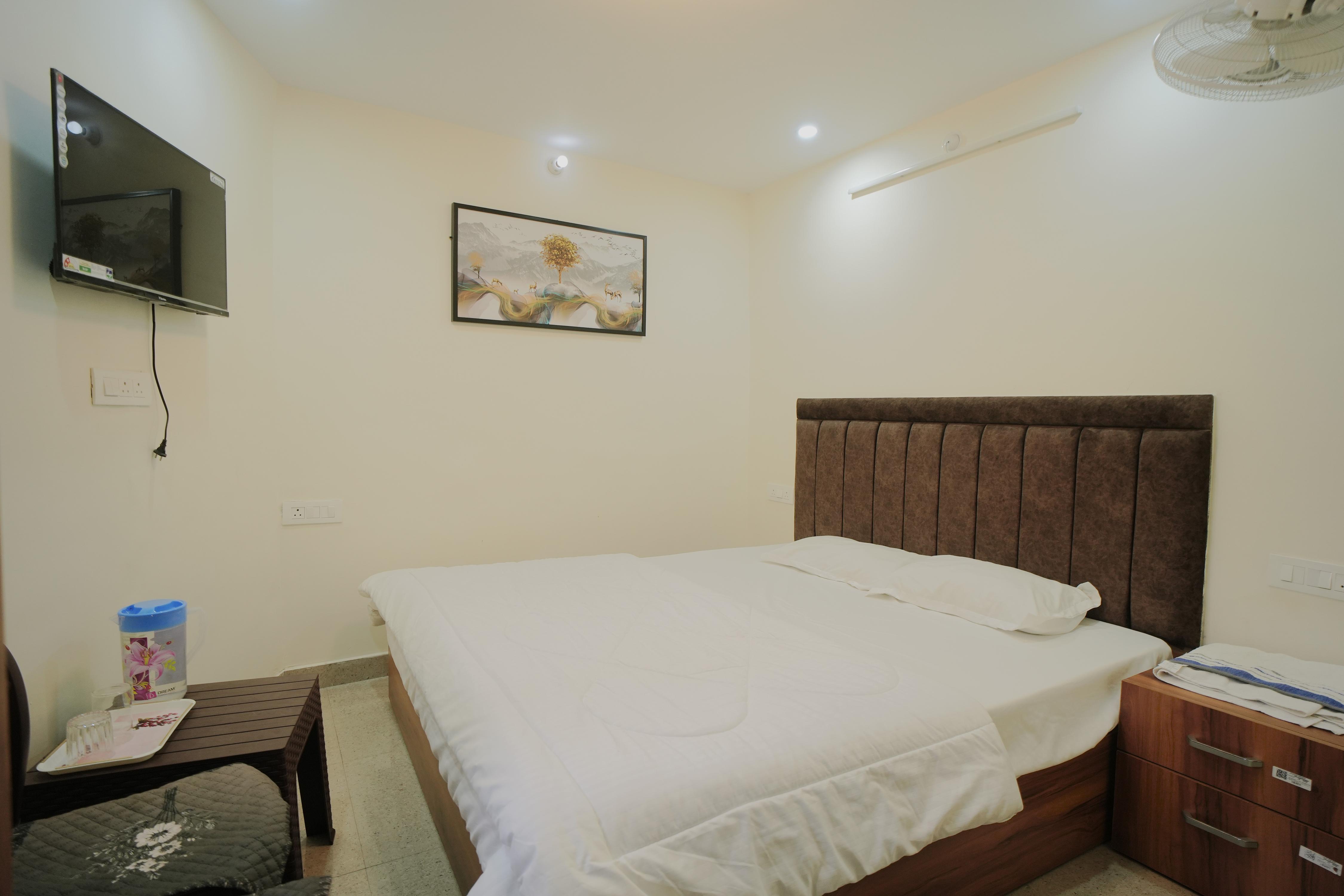 Baba Devtal Homestay - Tap to explore photos