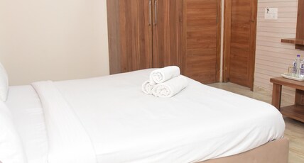Hotel Holy House Room Type - Deluxe Room