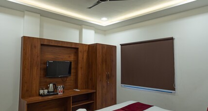 The Satnam Inn Varanasi Room Type - Double Bed Room The Satnam Inn Varanasi Room Type - Double Bed Room