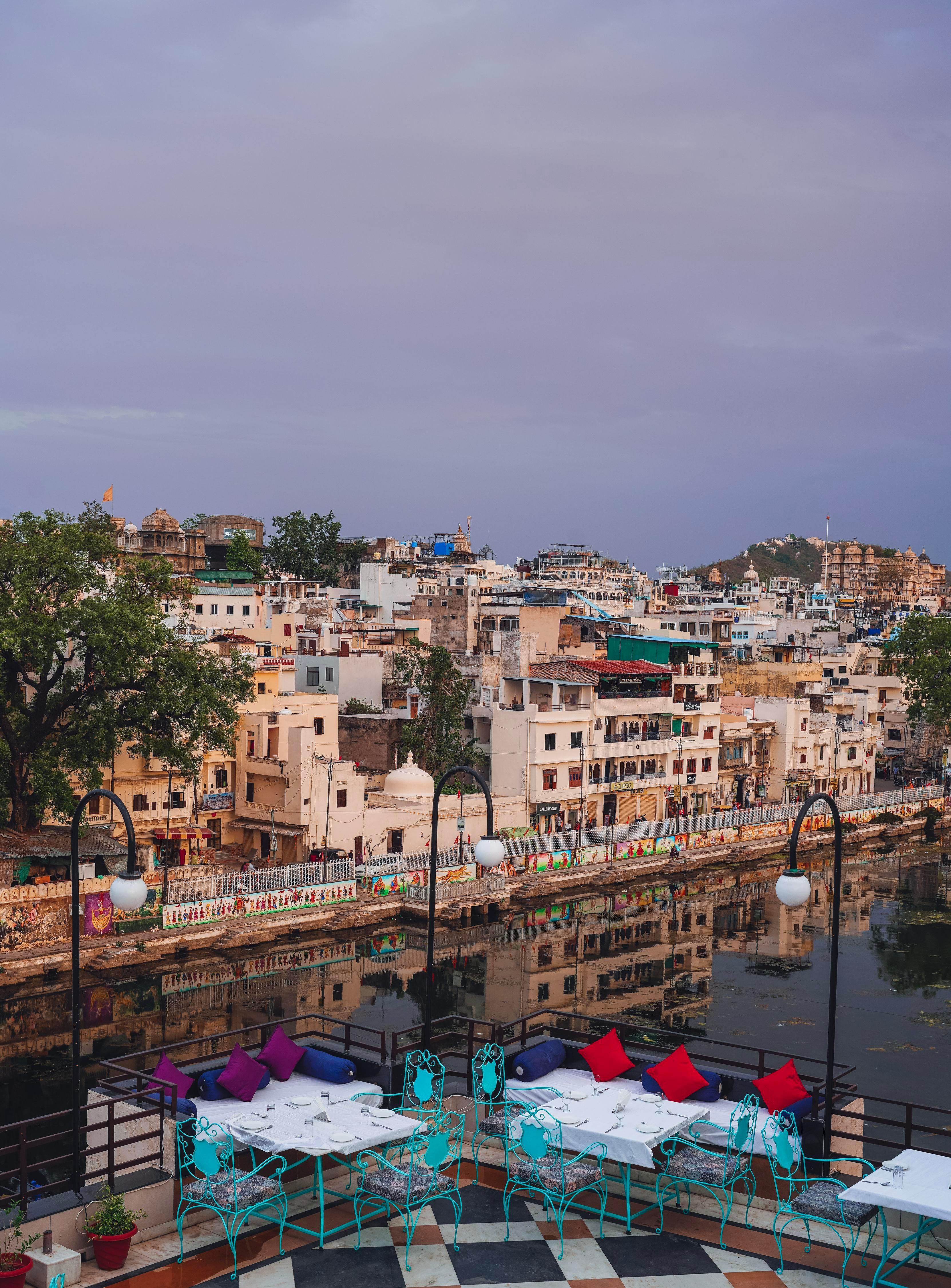 Hide-in Udaipur on Lake Pichola - Tap to explore photos