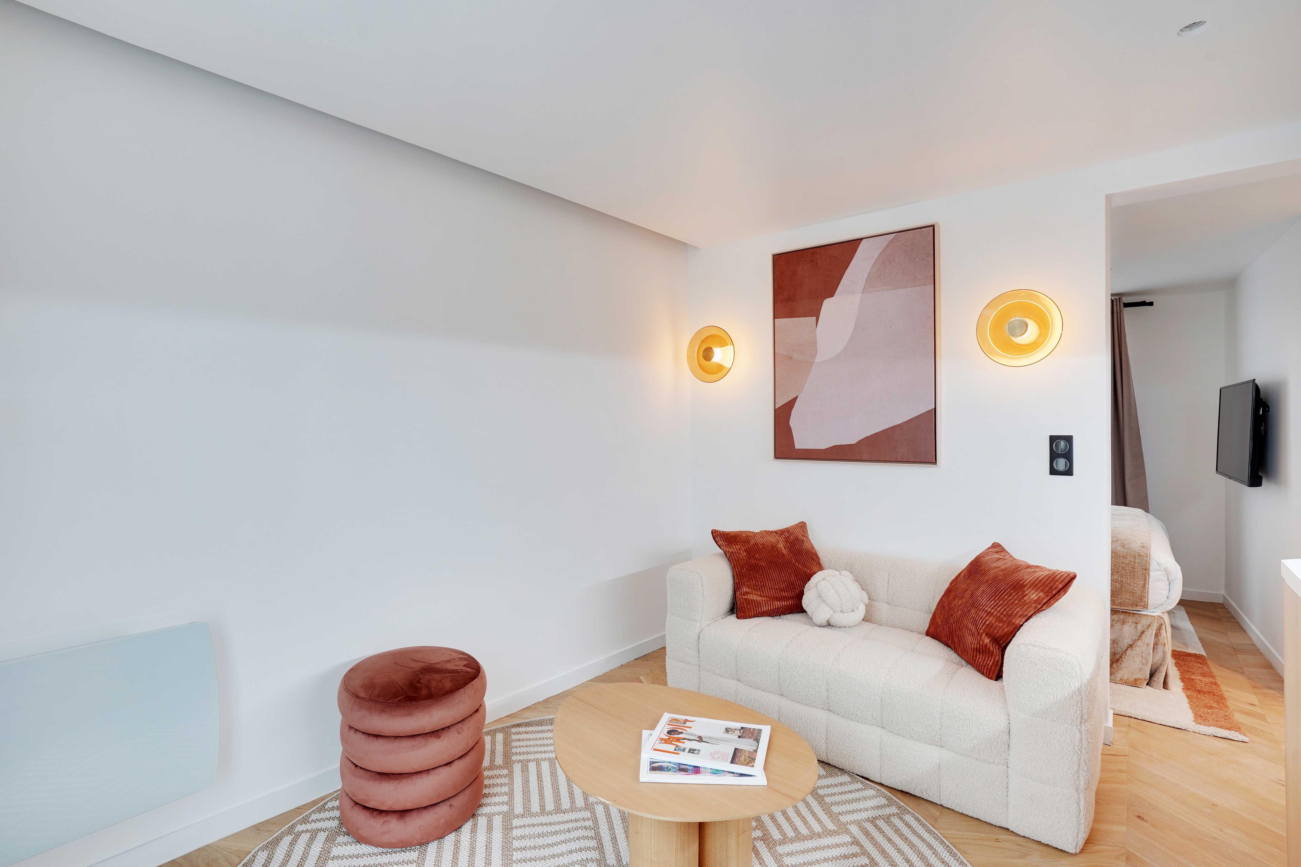 Charming apt with balcony - 1BR/2P - Saint Lazare - Tap to explore photos