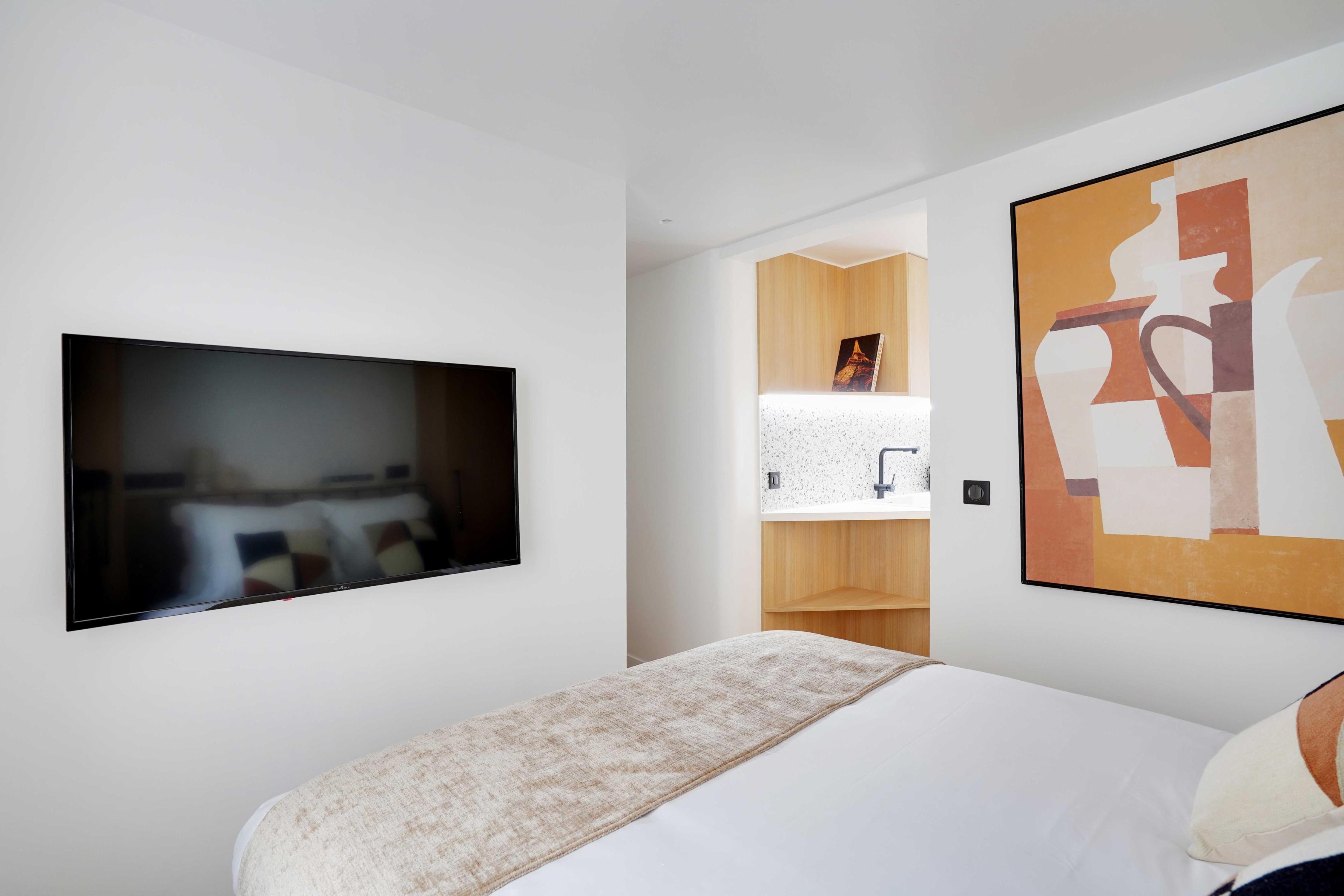 Charming apt with balcony - 1BR/2P - Saint Lazare - Tap to explore photos