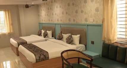 Spotlight Hotel& Lodge Room Type - Double Bed Suite