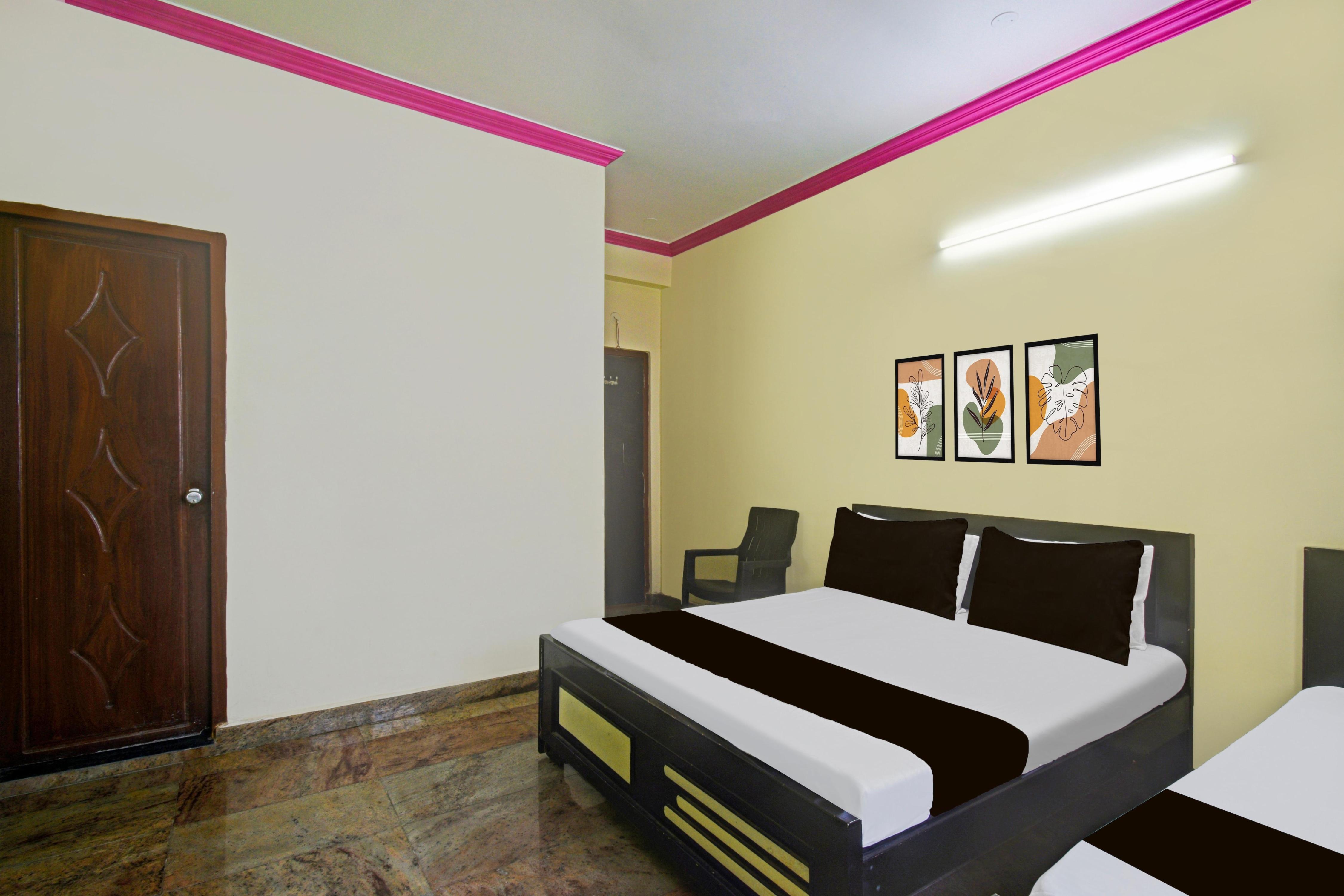 SPOT ON Maa Tara Guest House - Tap to explore photos