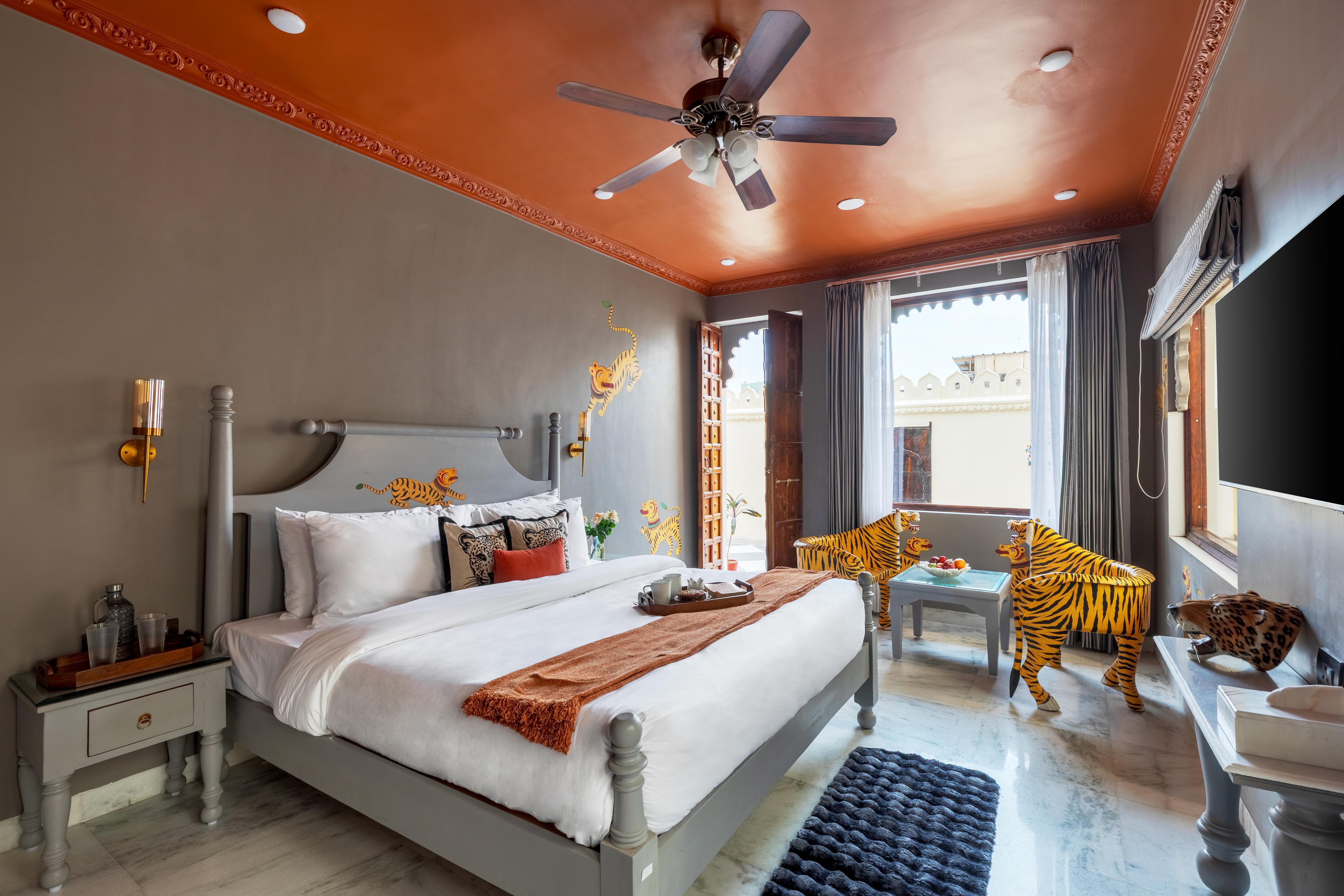 SaffronStays Rang Havelii Superior Room Type - Superior