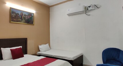 Hotel Basant Room Type - Triple Bed Room