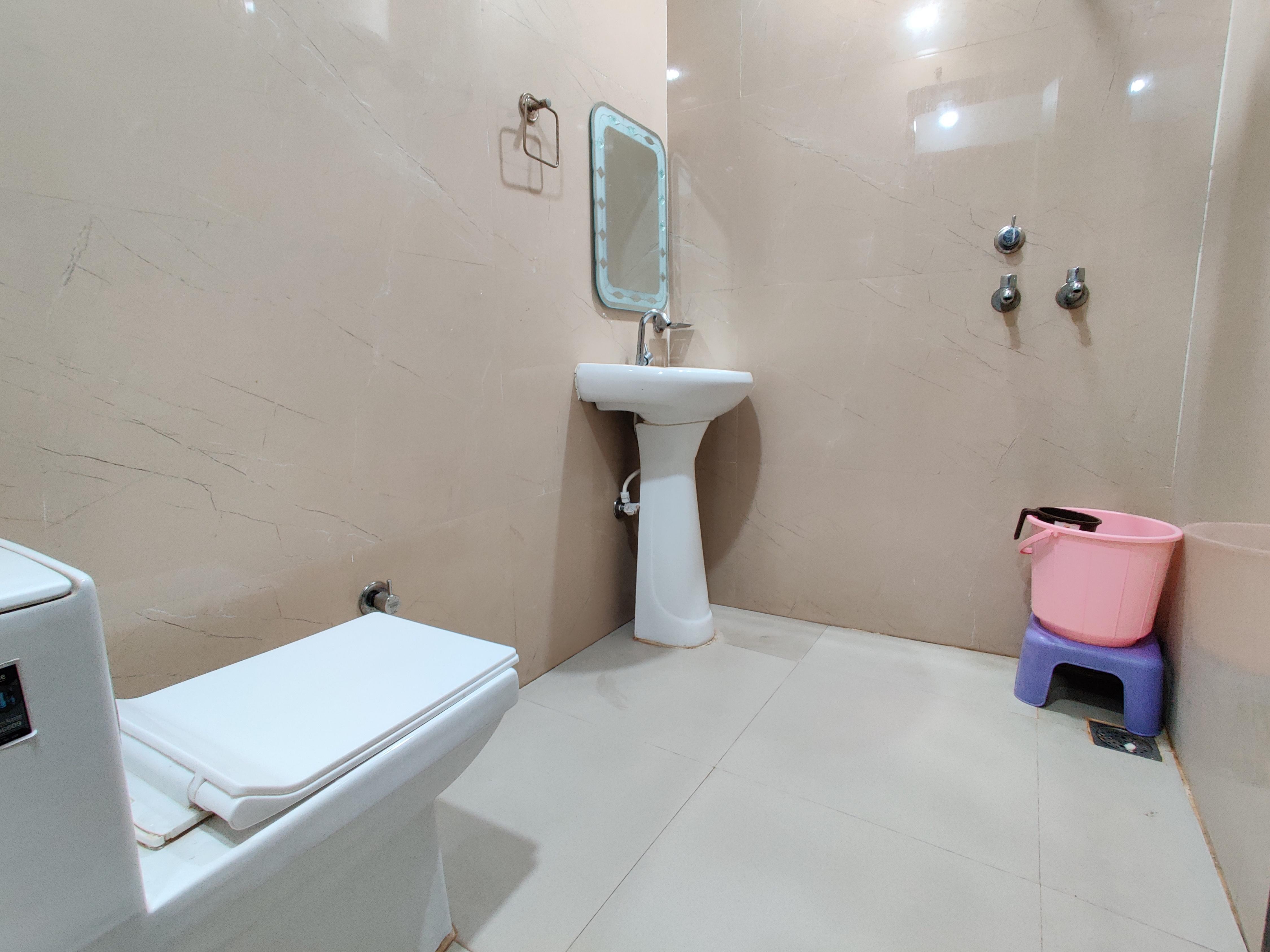Hotel Basant Room Type - Triple Bed Room
