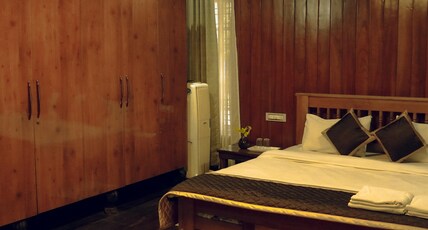 Wood Clusters Room Type - Suite Room