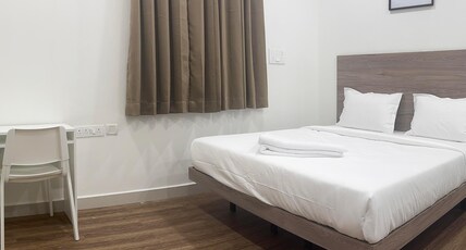 Blossom Stay Room Type - Luxury Room