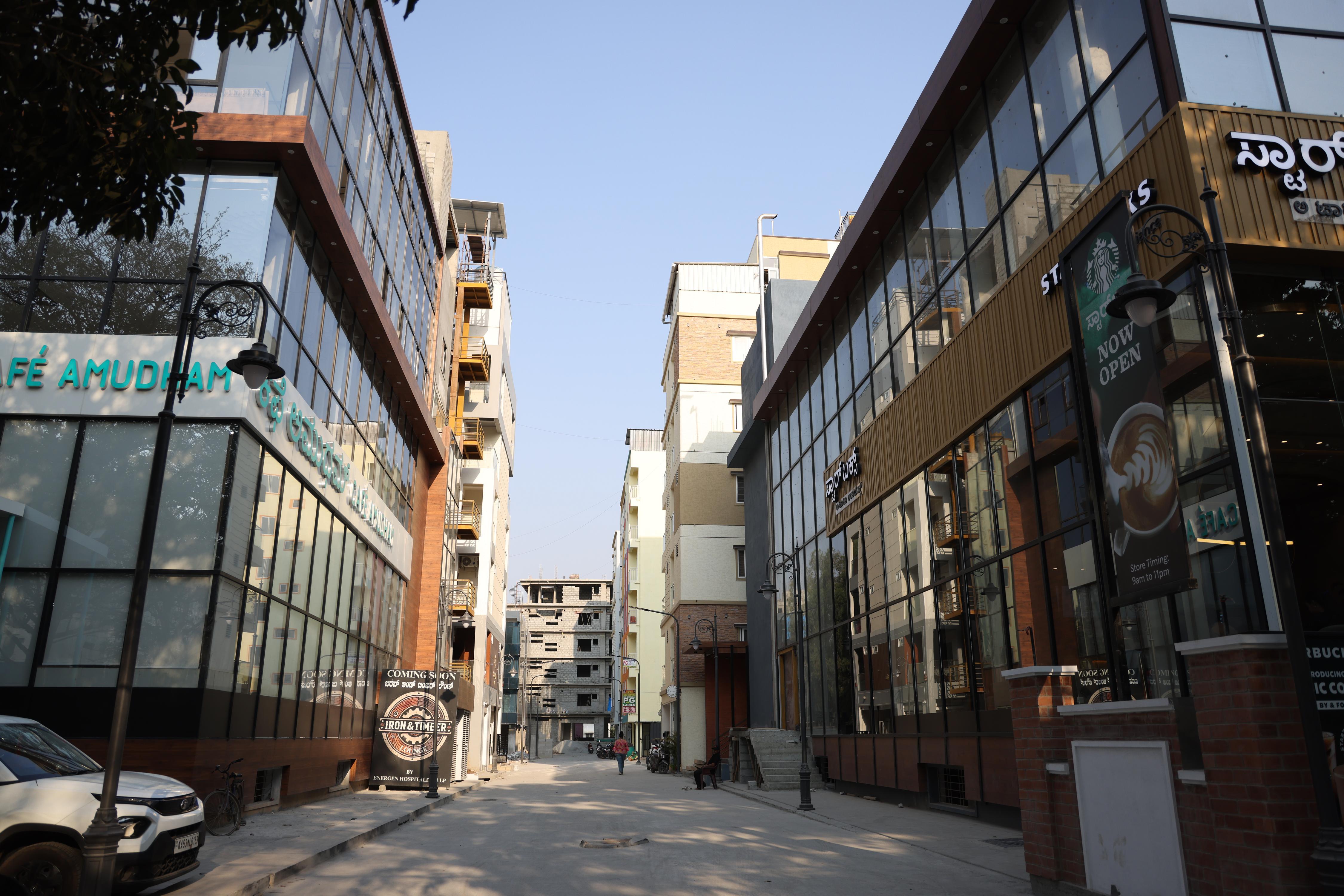 Sakura Inn and Suite