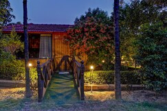 Alaya Stays Fortezza | Pet-friendly 6-BHK Farmhouse With Private Pool