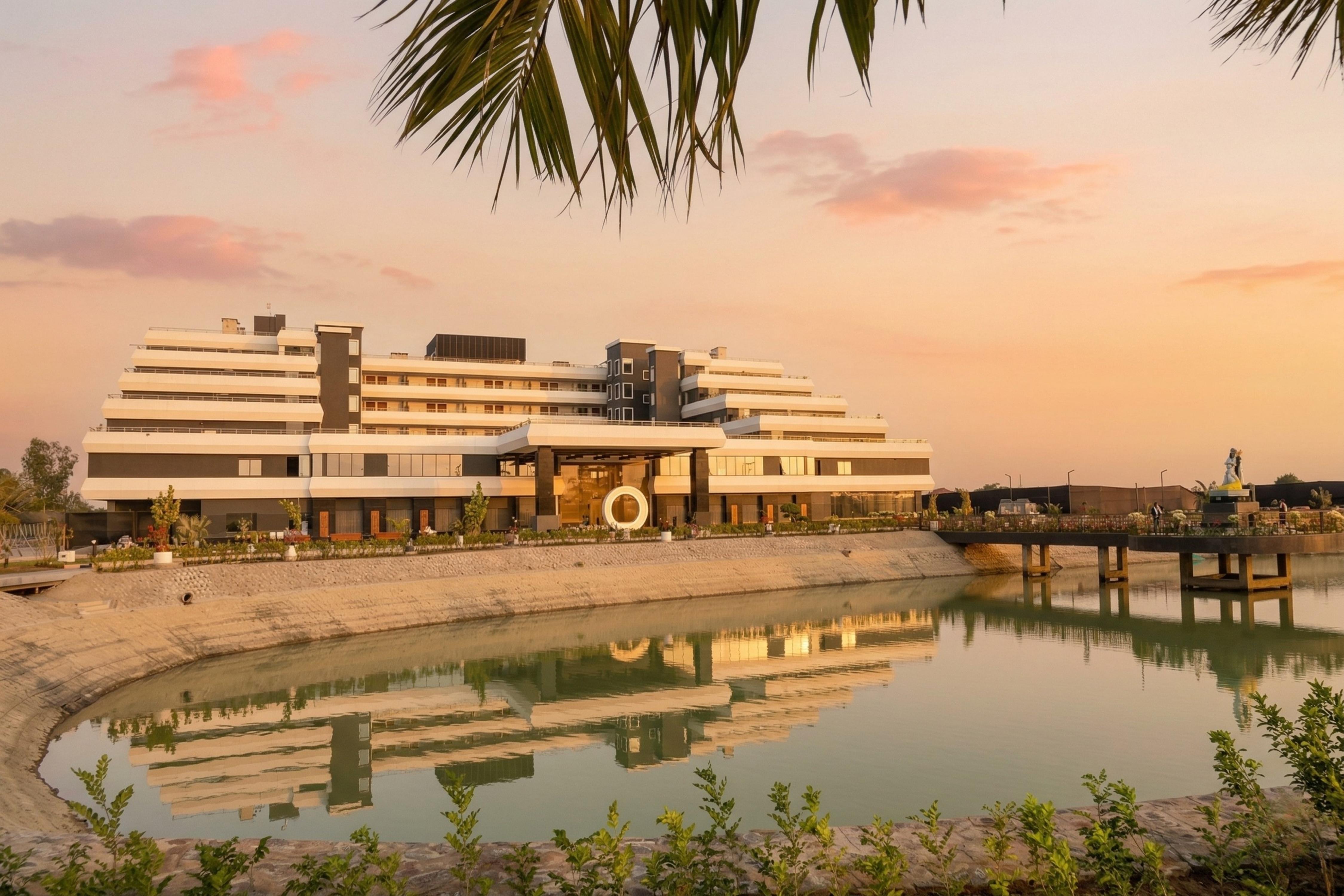 Golden Yug by Sandesh Sharda