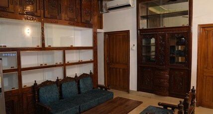 Luxury 4BHK Bunglow in Posh Colony Room Type - Luxury 4BHK Bunglow in Posh Colony