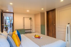 HILL SIDE HAVEN 5BHK by TENSOR Stays