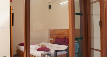 White Mountain By Pahadi Adda Room Type - Standard Room With Mountain View