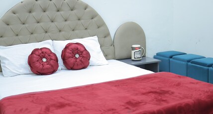 Hotel Aadi Shree Inn Room Type - Deluxe Room