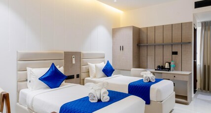 ECKO La Maniere Business Hotels Room Type - Premium Twin
