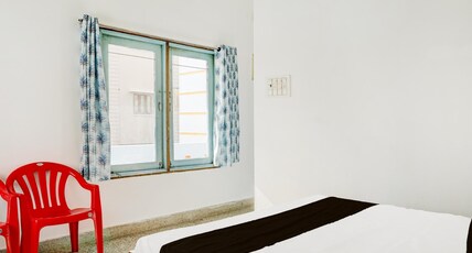 Hotel O Sky Blue Residency Room Type - Classic
