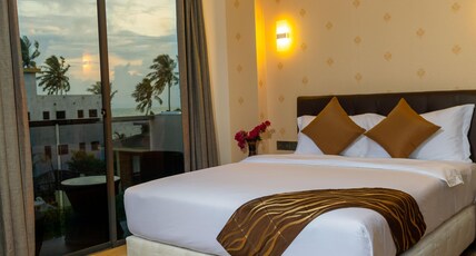 Ari Grand Room Type - Deluxe Double Room With Seaview Belcony