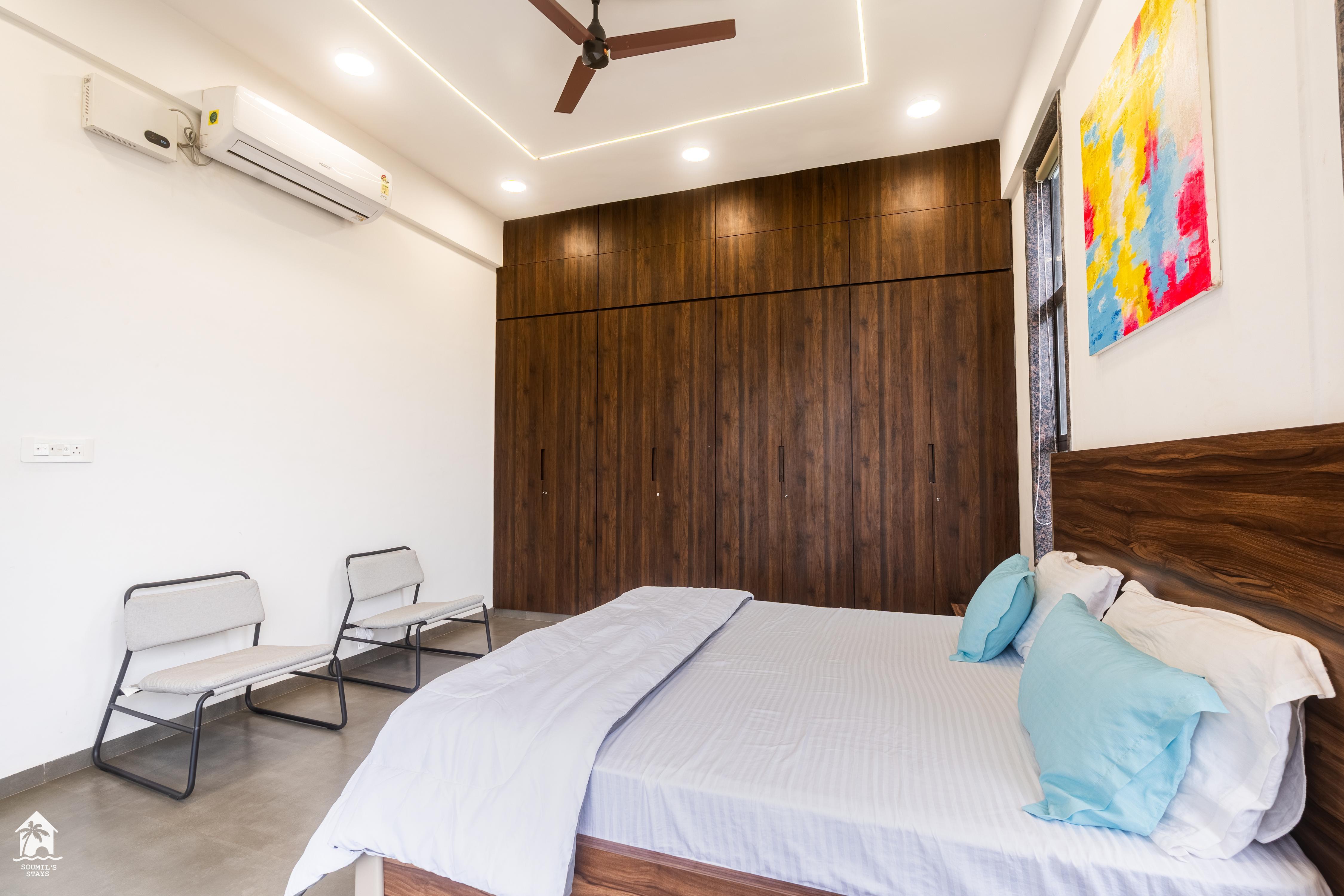 Amoda 4 BHK by Soumils Stays - Tap to explore photos