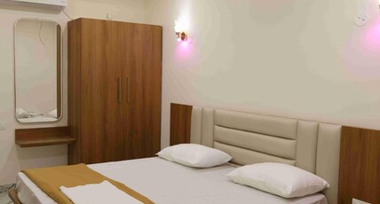 Hotel Radhika Grand Room Type - King Bed Room Hotel Radhika Grand Room Type - King Bed Room