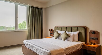 Hotel Highway King Neemrana Room Type - King Deluxe Room