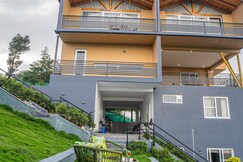 Alaya Stays Trios Top 1 BHK Pet friendly property with Patio