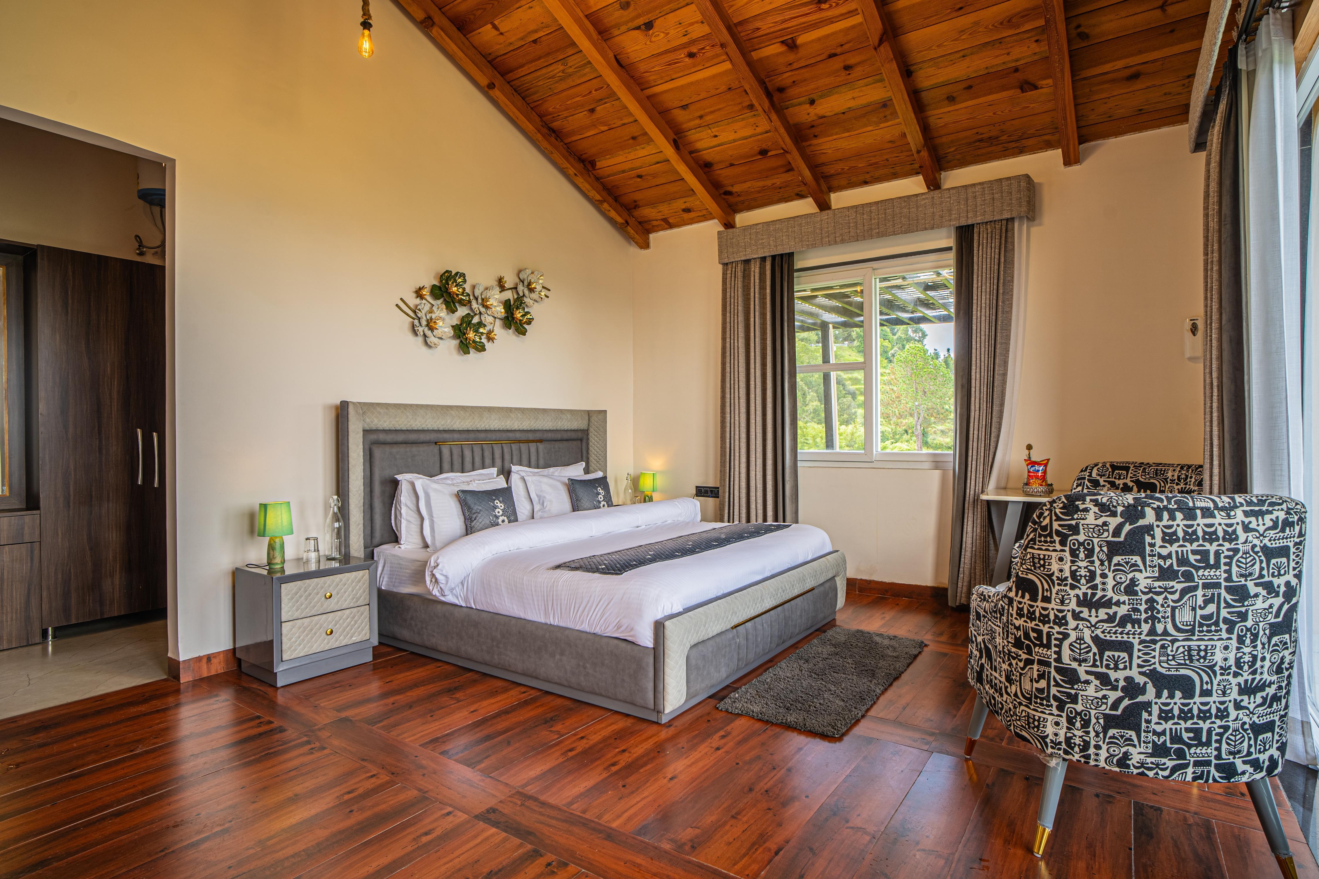 Alaya Stays Trios Top Pet friendly room with Valley views - Tap to explore photos