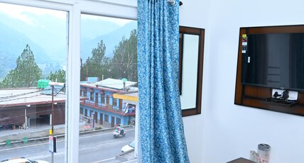 HOTEL DAIWARCH Room Type - Non AC Deluxe Room